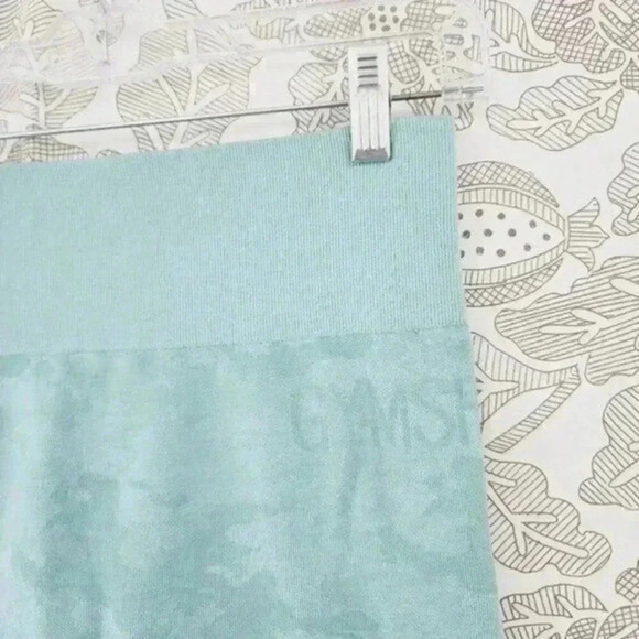 Gymshark Women's Legging Camo Printed Size XS - Picture 5 of 6